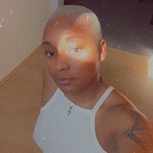 Meet your Posher, Joelisa